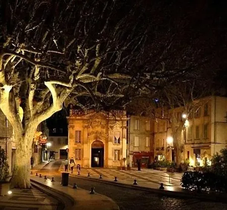 3 Cles Centre * Avignon